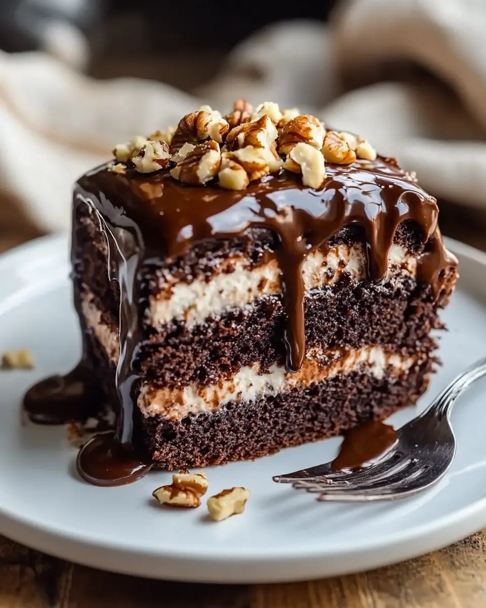 Mississippi Mud Cake: Decadent, Chocolatey Bliss Awaits!